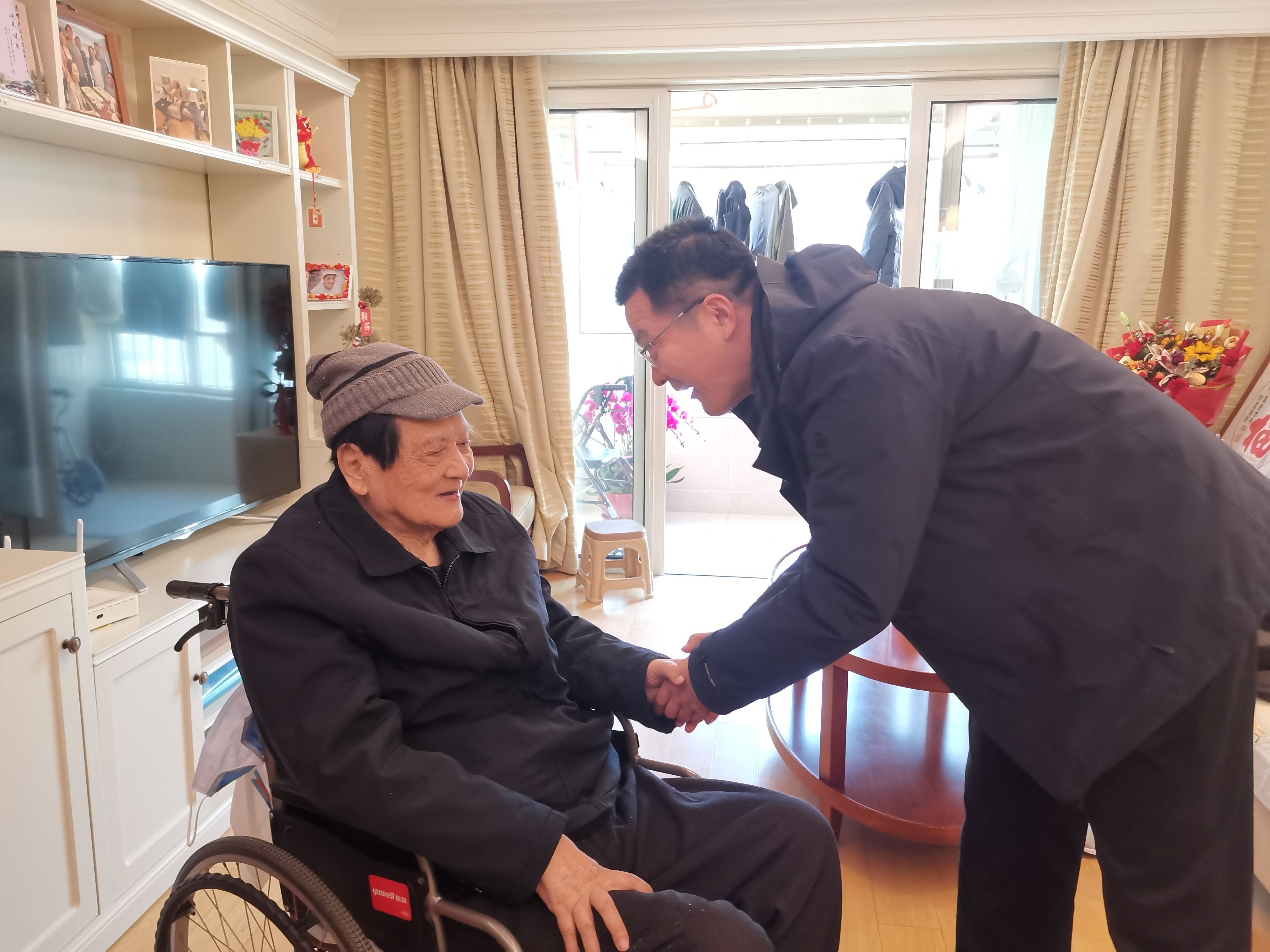 电工研究所开展2026年新春走访慰问活动